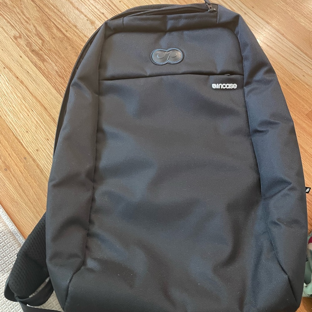 Incase laptop backpack